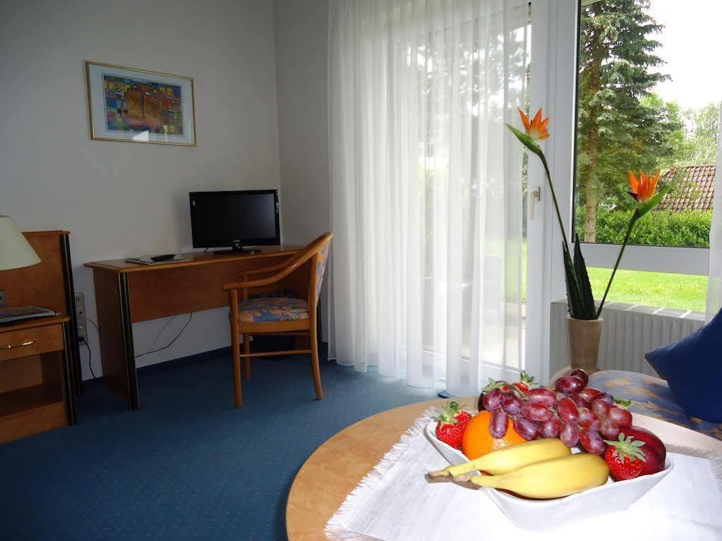 Hotel Kurallee 미르스부르크 외부 사진